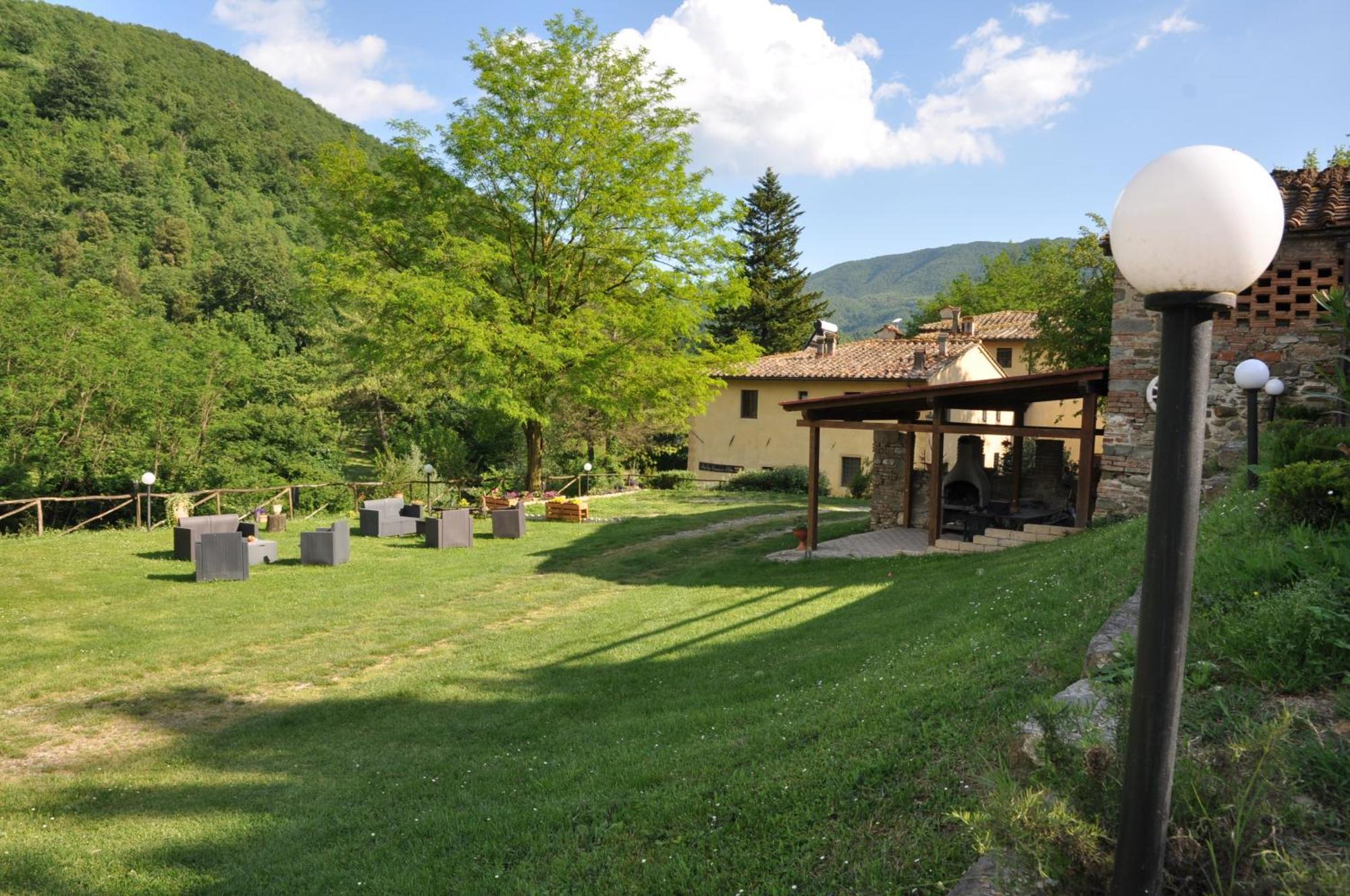 Locanda Di Alberi ボルゴ・サン・ロレンツォ エクステリア 写真