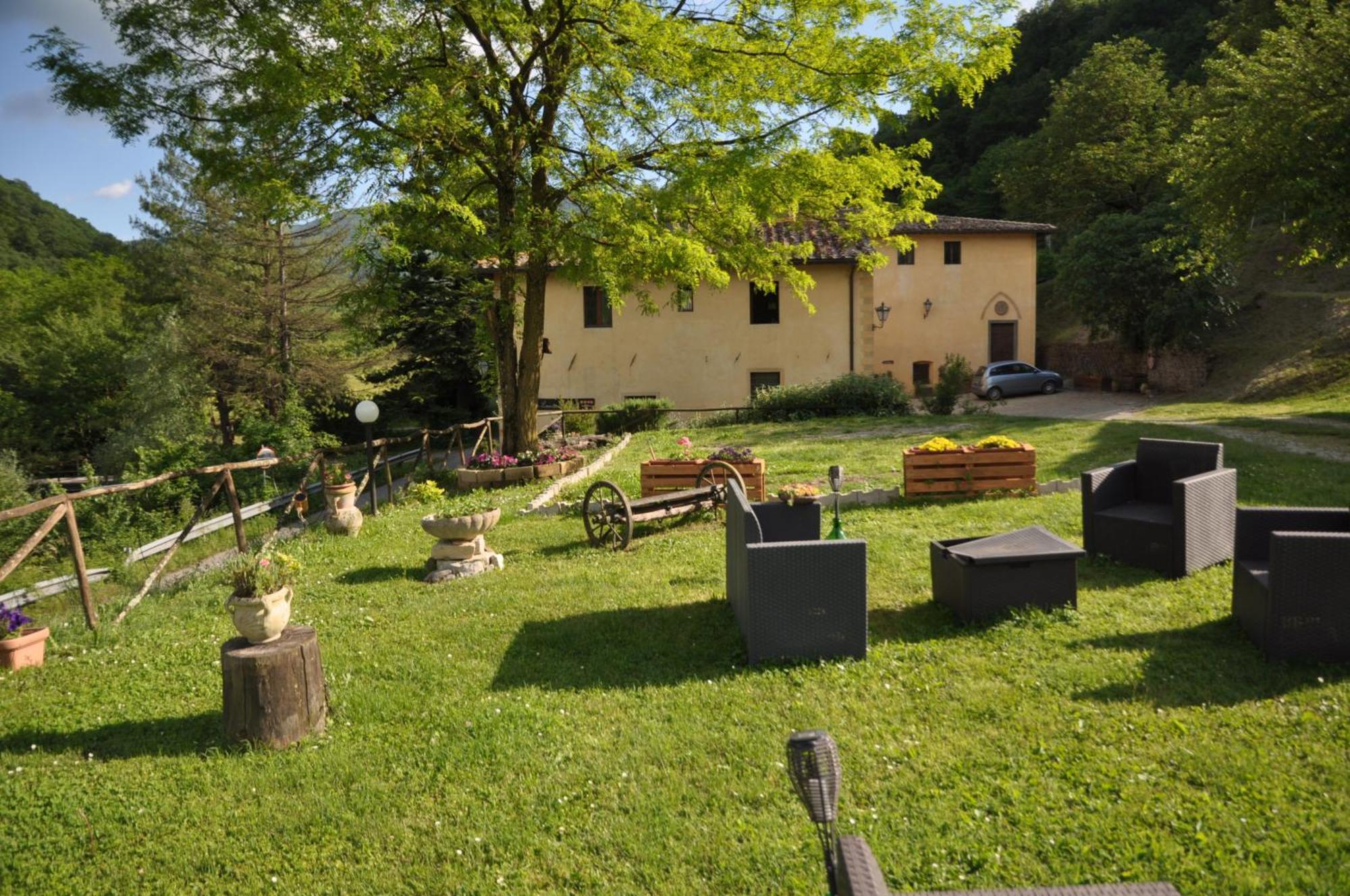 Locanda Di Alberi ボルゴ・サン・ロレンツォ エクステリア 写真