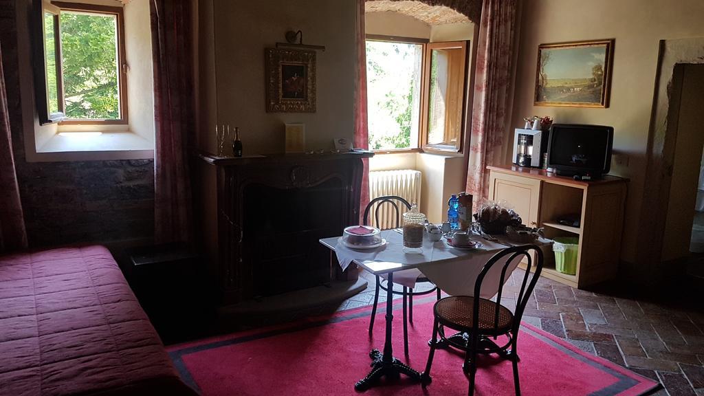 Locanda Di Alberi ボルゴ・サン・ロレンツォ エクステリア 写真